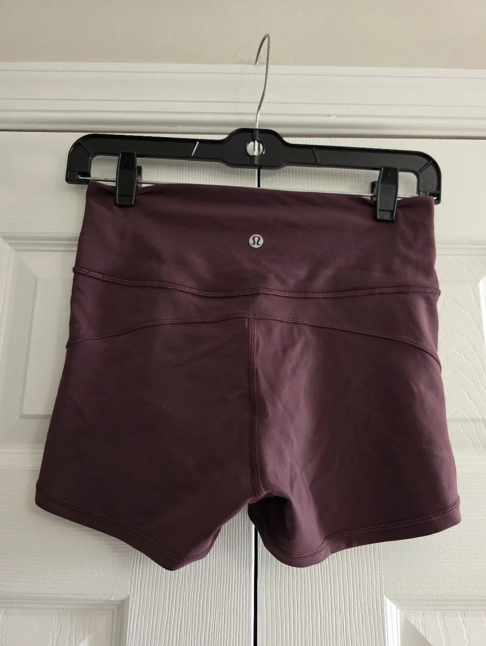 Lululemon In Movement High-Rise Shorts Women's Size 6